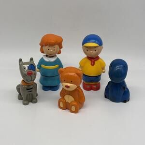 Caillou PBS Kids Build A Figure Pop Apart Snap Play Figures 2006 Famosa Lot Of 5